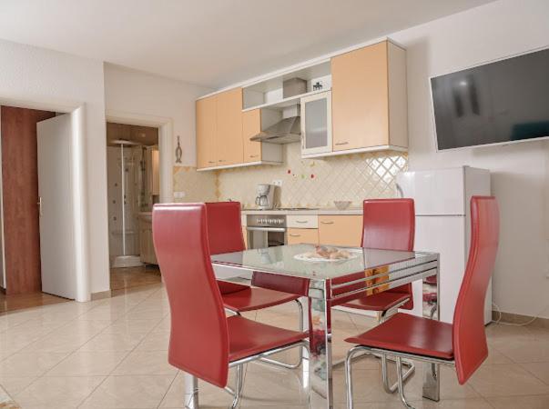 Apartments Villa Slavica Ičići Buitenkant foto
