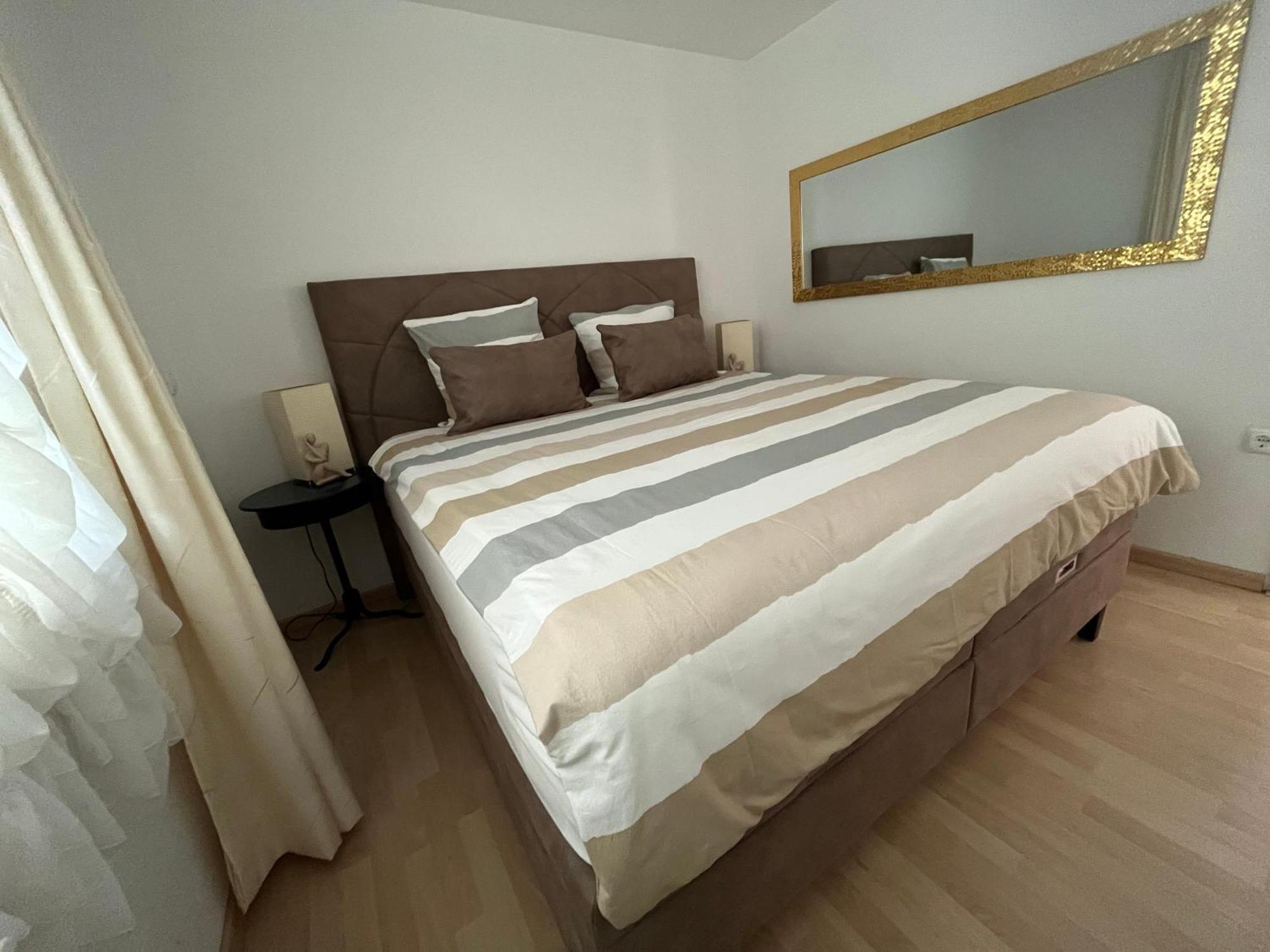 Apartments Villa Slavica Ičići Buitenkant foto